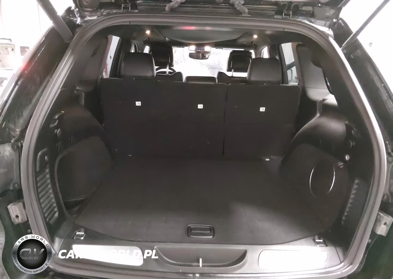 2018 Jeep Grand Cherokee High Altitude 4X4 VIN:1C4RJFCG2JC334837 - 18