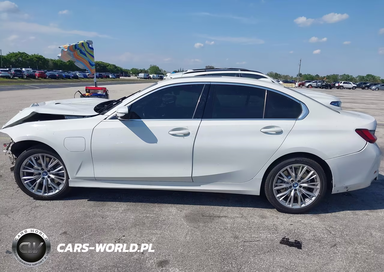 2024 BMW 330E VIN:3MW39FF04R8E12418 - 15