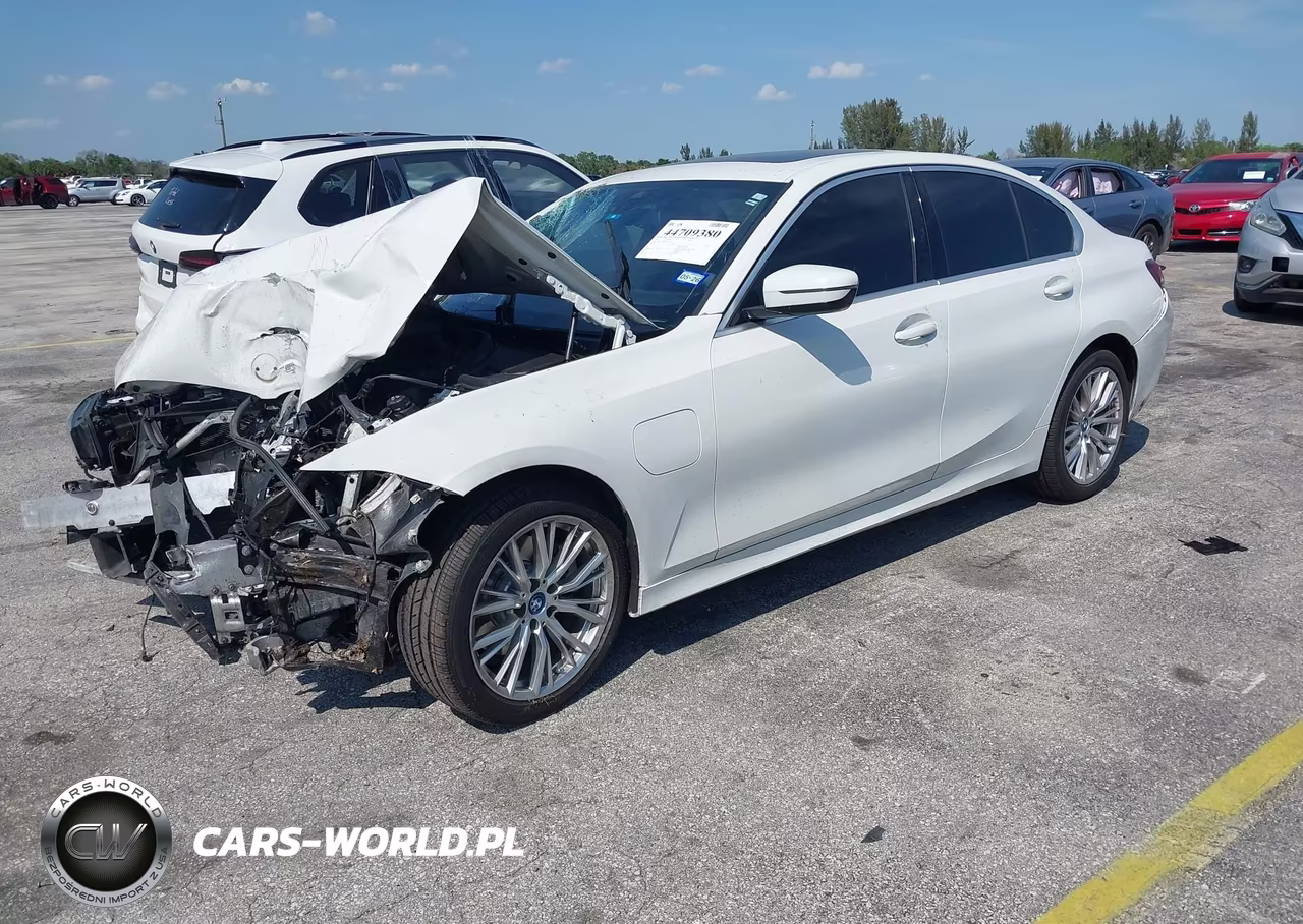 2024 BMW 330E VIN:3MW39FF04R8E12418 - 2