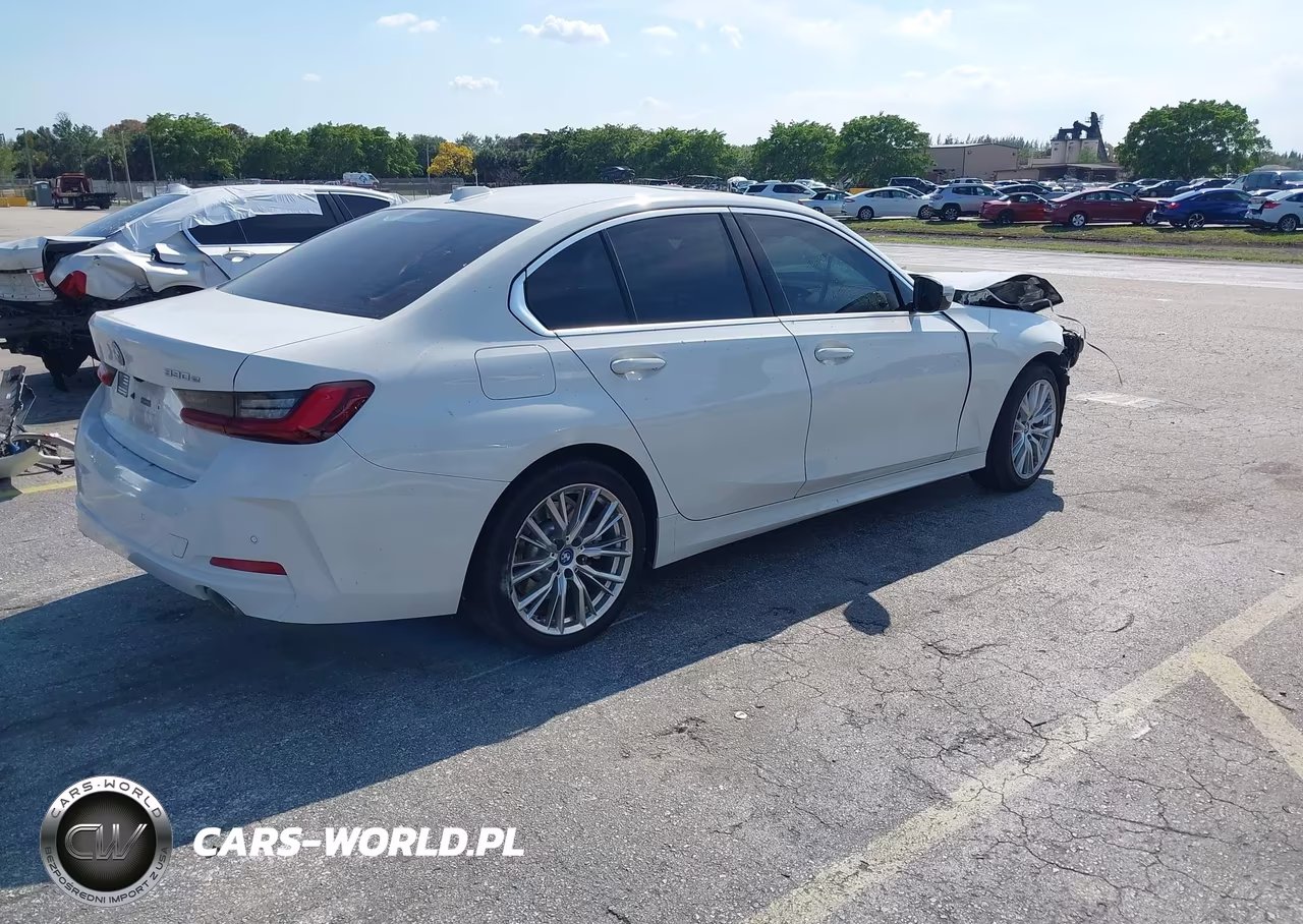 2024 BMW 330E VIN:3MW39FF04R8E12418 - 4