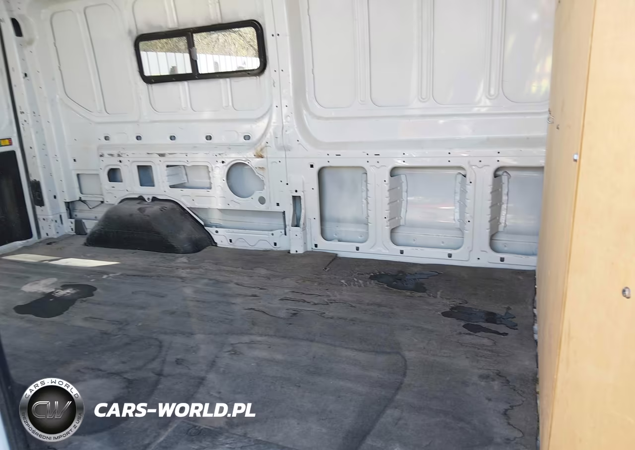 2019 Ford Transit-150 VIN:1FTYE2CM0KKA69177 - 8