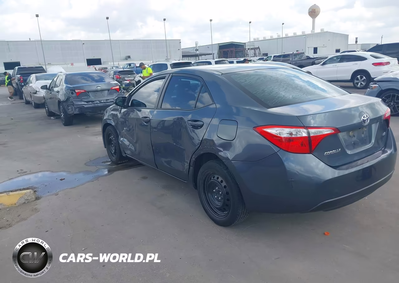 2016 Toyota Corolla Le VIN:5YFBURHE1GP380810 - 3