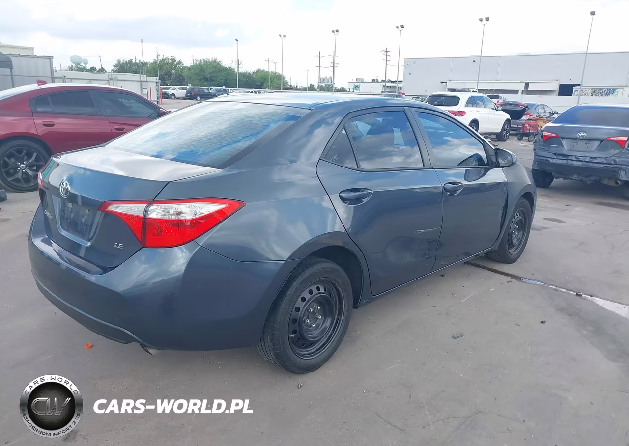 2016 Toyota Corolla Le VIN:5YFBURHE1GP380810 - 4
