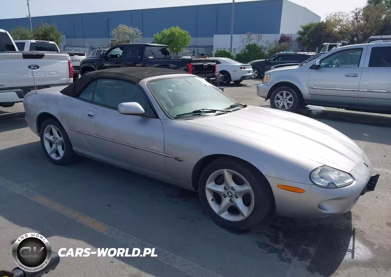 2000 Jaguar Xk8