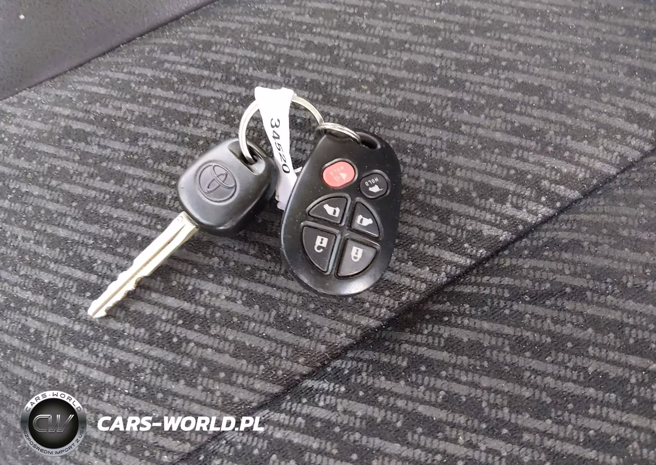 2014 Toyota Sienna Se 8 Passenger VIN:5TDXK3DC7ES509201 - 11