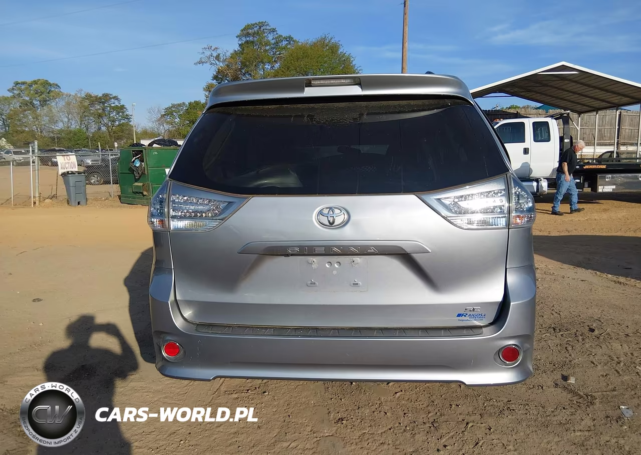 2014 Toyota Sienna Se 8 Passenger VIN:5TDXK3DC7ES509201 - 17