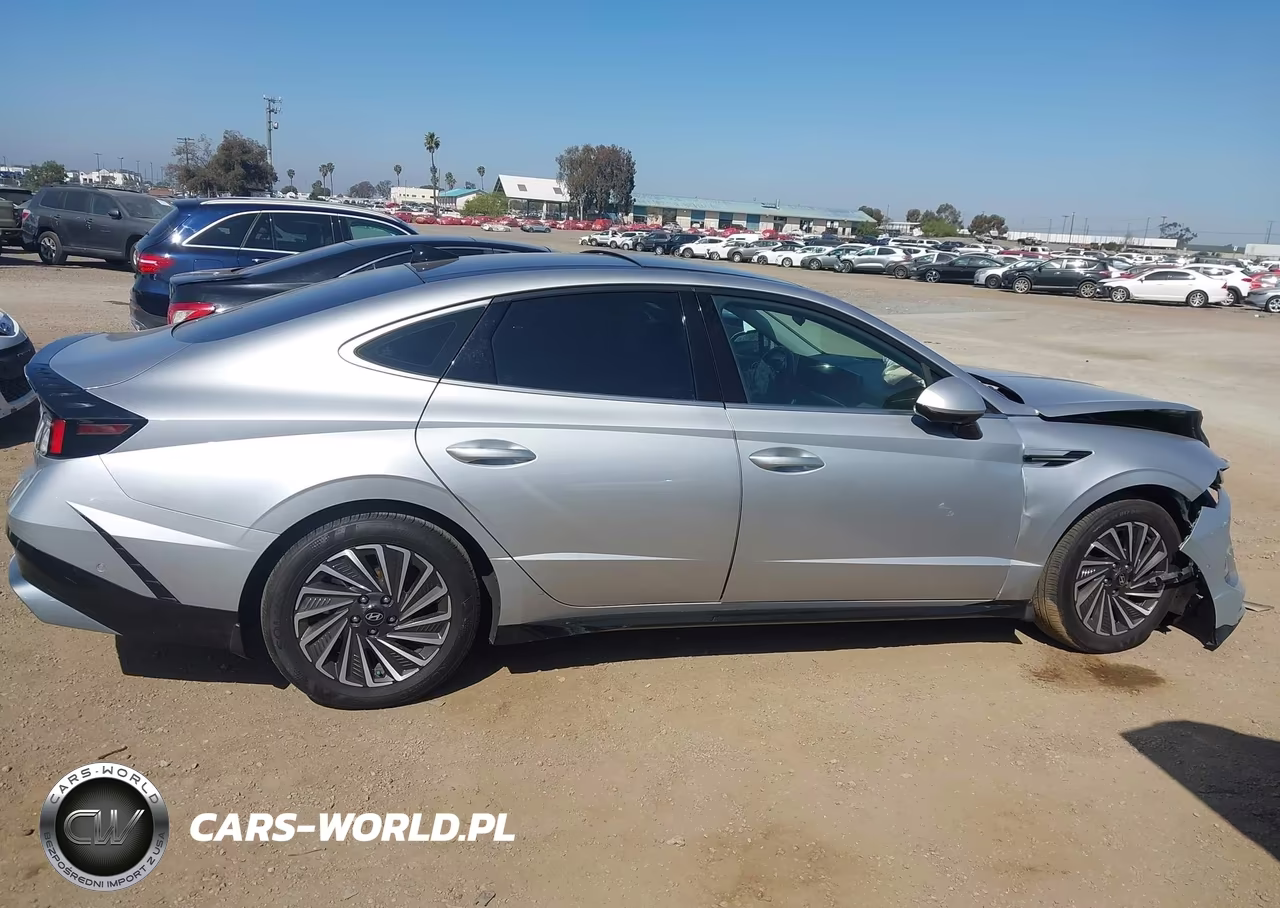 2025 Hyundai Sonata Hybrid Limited VIN:KMHL54JJ5SA103761 - 12