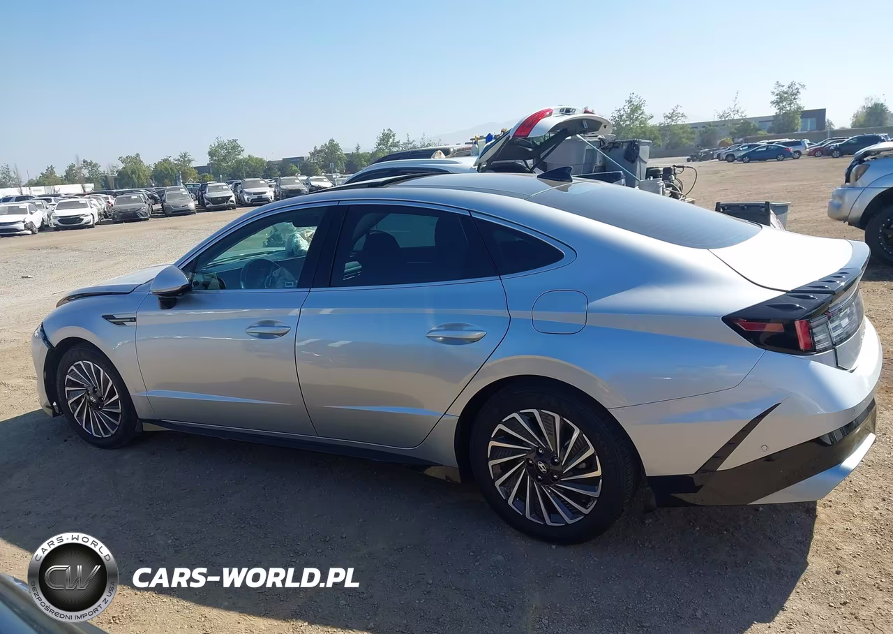 2025 Hyundai Sonata Hybrid Limited VIN:KMHL54JJ5SA103761 - 13