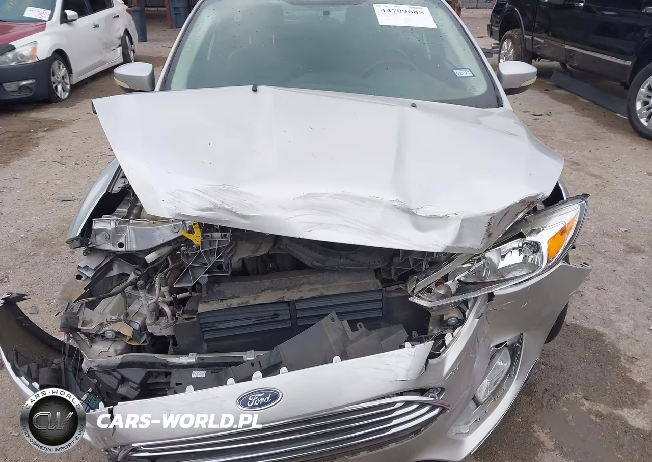 2017 Ford Focus Titanium VIN:1FADP3N21HL268239 - 6