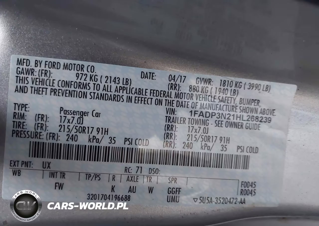 2017 Ford Focus Titanium VIN:1FADP3N21HL268239 - 9
