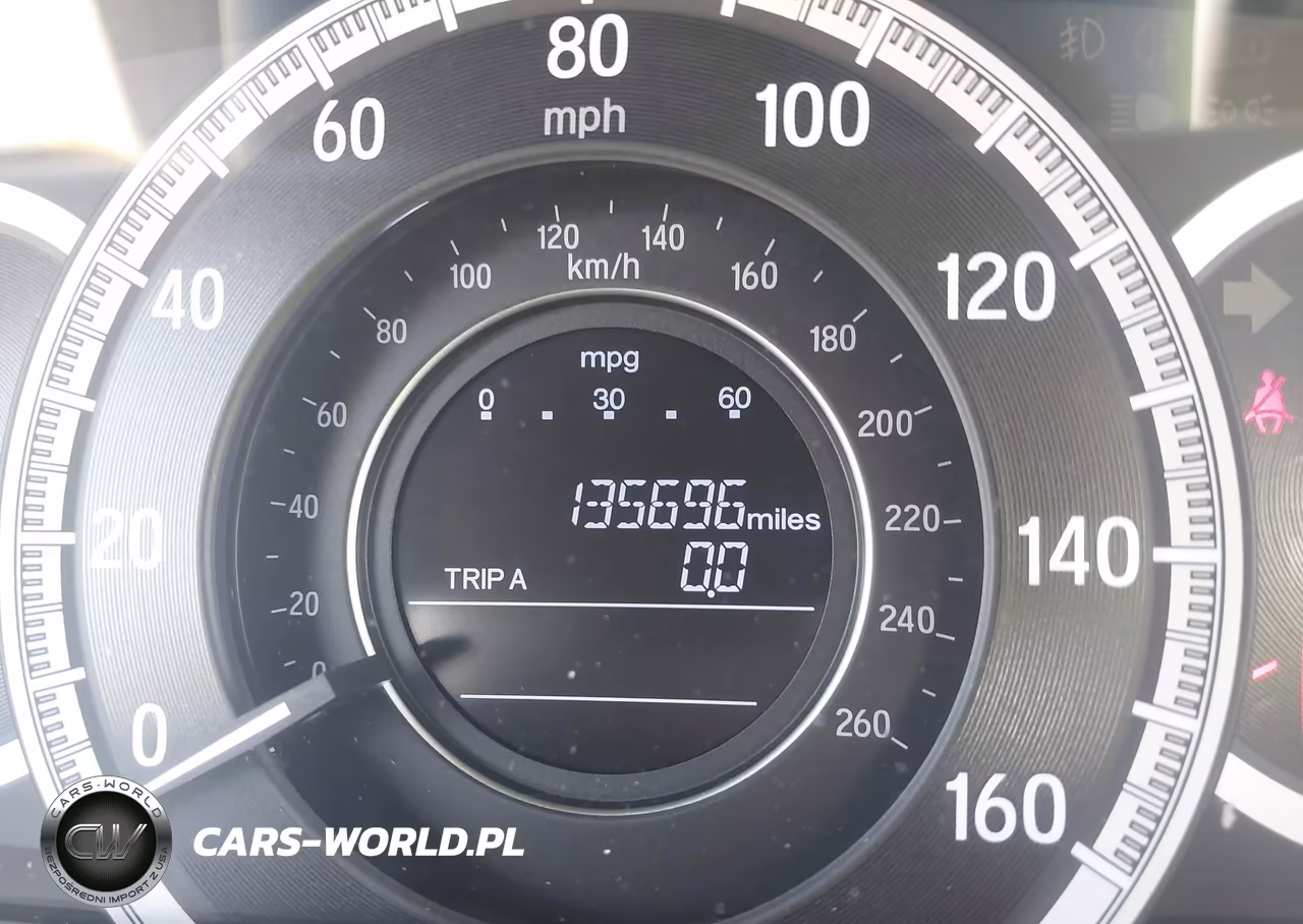 2017 Honda Accord Lx VIN:1HGCR2F36HA085885 - 16
