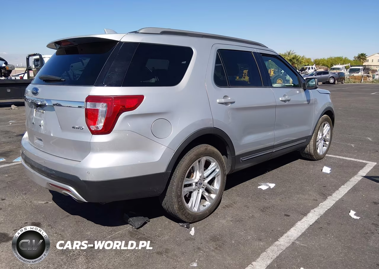 2017 Ford Explorer Xlt VIN:1FM5K8D8XHGD04367 - 4