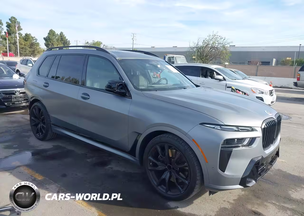 2023 BMW X7 M60I