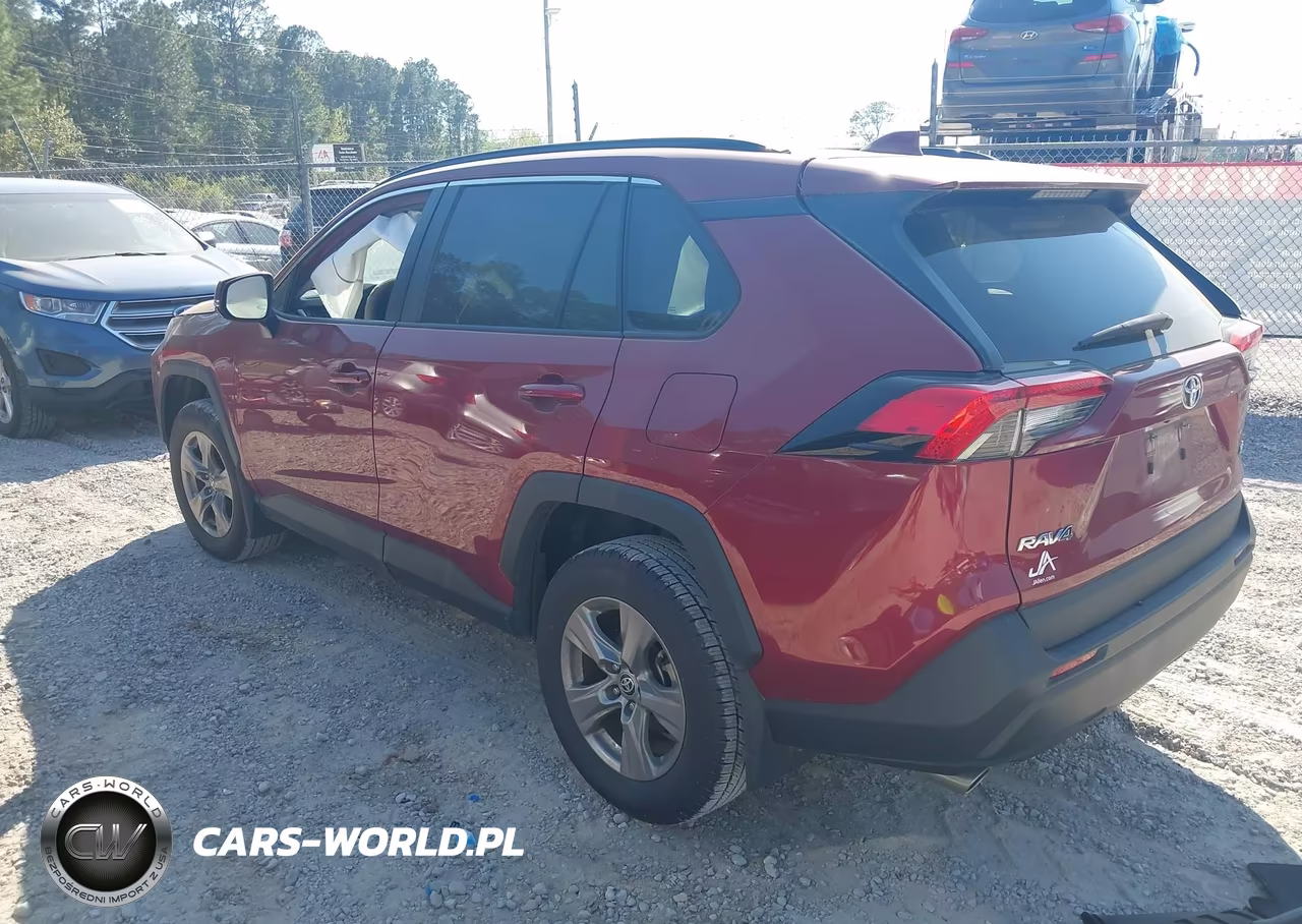 2023 Toyota Rav4 Xle VIN:2T3W1RFV3PW297818 - 3