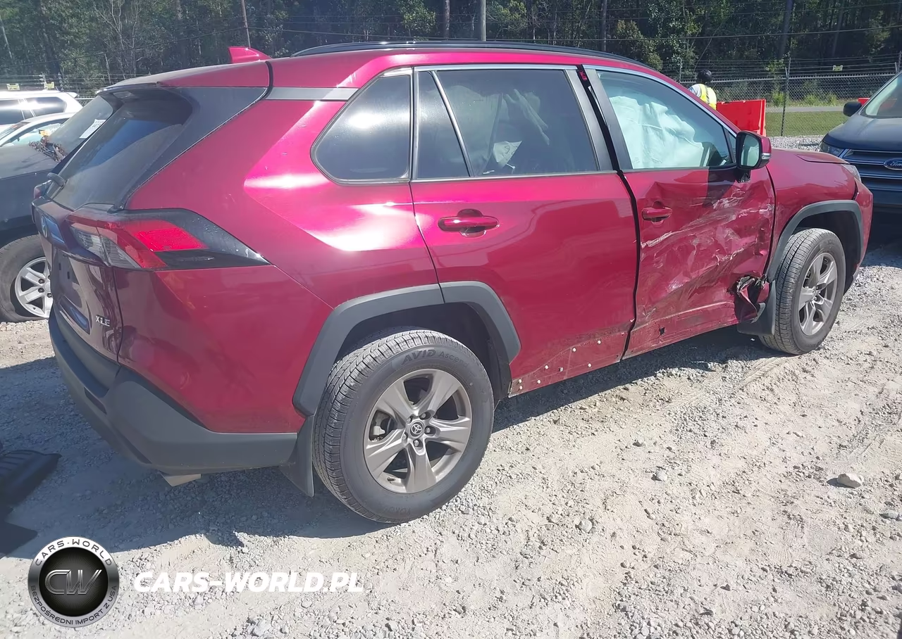 2023 Toyota Rav4 Xle VIN:2T3W1RFV3PW297818 - 4