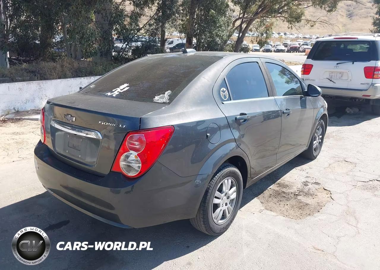 2016 Chevrolet Sonic Lt Auto VIN:1G1JC5SH3G4123007 - 4