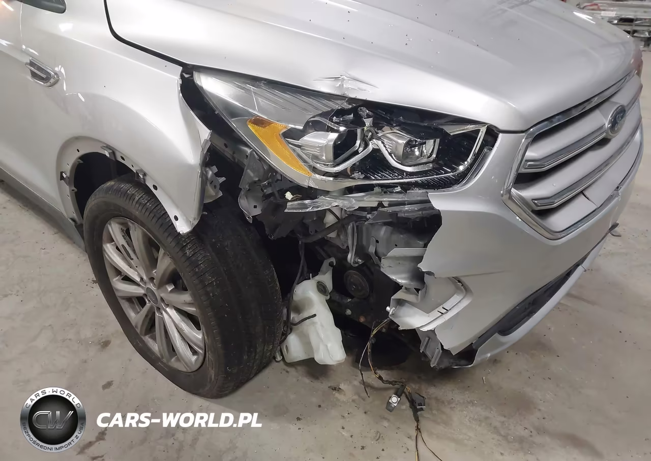 2018 Ford Escape Titanium VIN:1FMCU9J97JUD01731 - 6