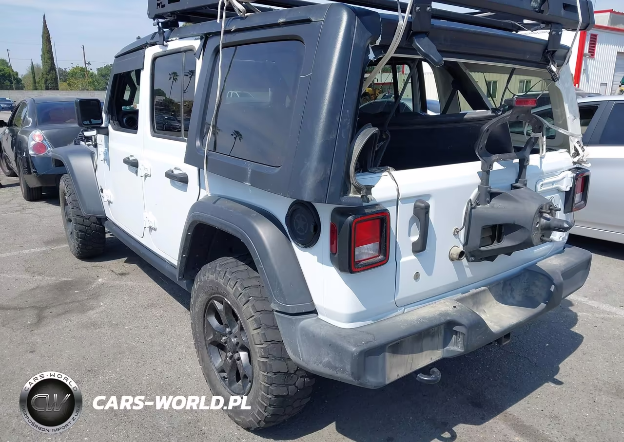 2021 Jeep Wrangler Unlimited Willys Sport 4X4 VIN:1C4HJXDG3MW825212 - 3