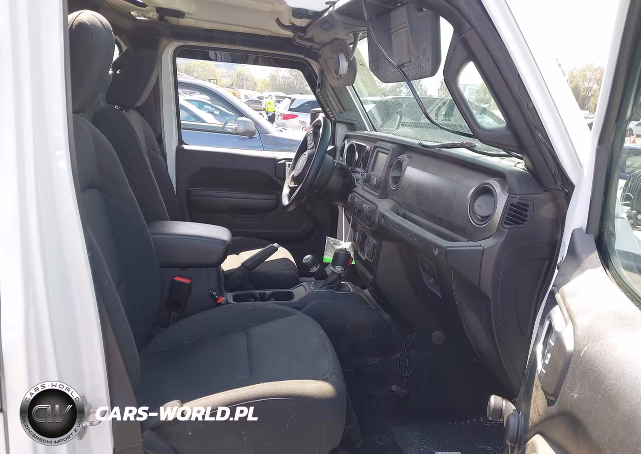 2021 Jeep Wrangler Unlimited Willys Sport 4X4 VIN:1C4HJXDG3MW825212 - 5