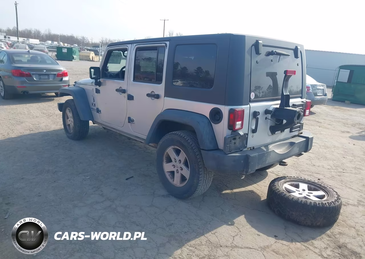 2008 Jeep Wrangler Unlimited X VIN:1J4GA39108L536539 - 3