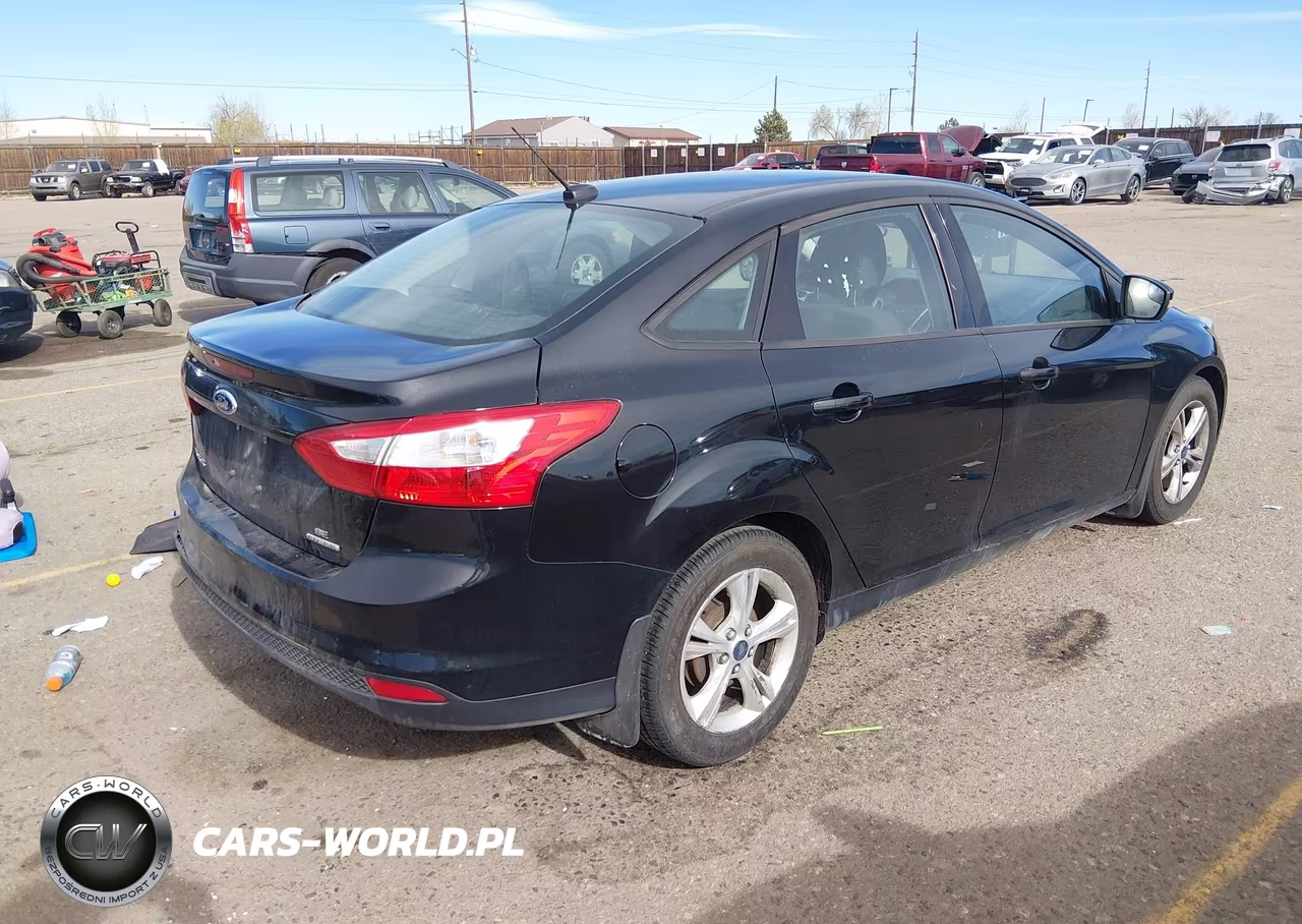 2013 Ford Focus Se VIN:1FADP3F2XDL296243 - 4