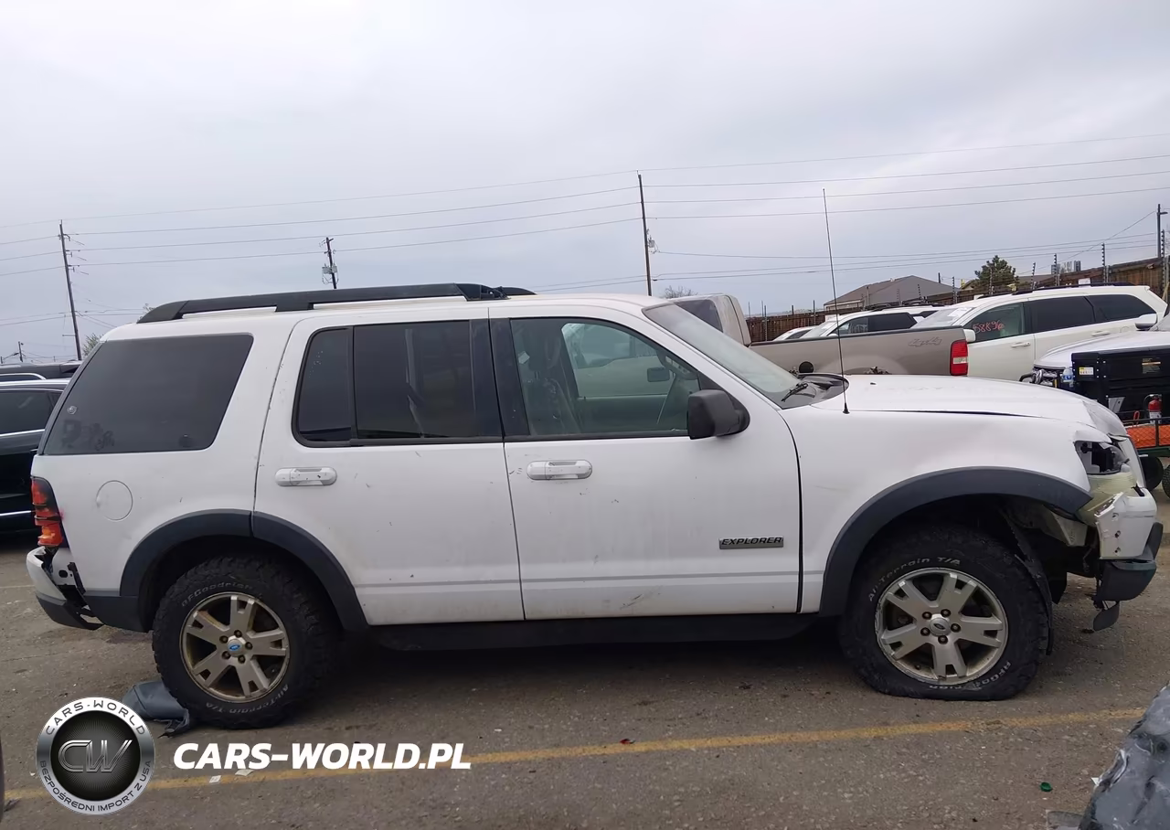 2007 Ford Explorer Xlt VIN:1FMEU73E57UB13242 - 14