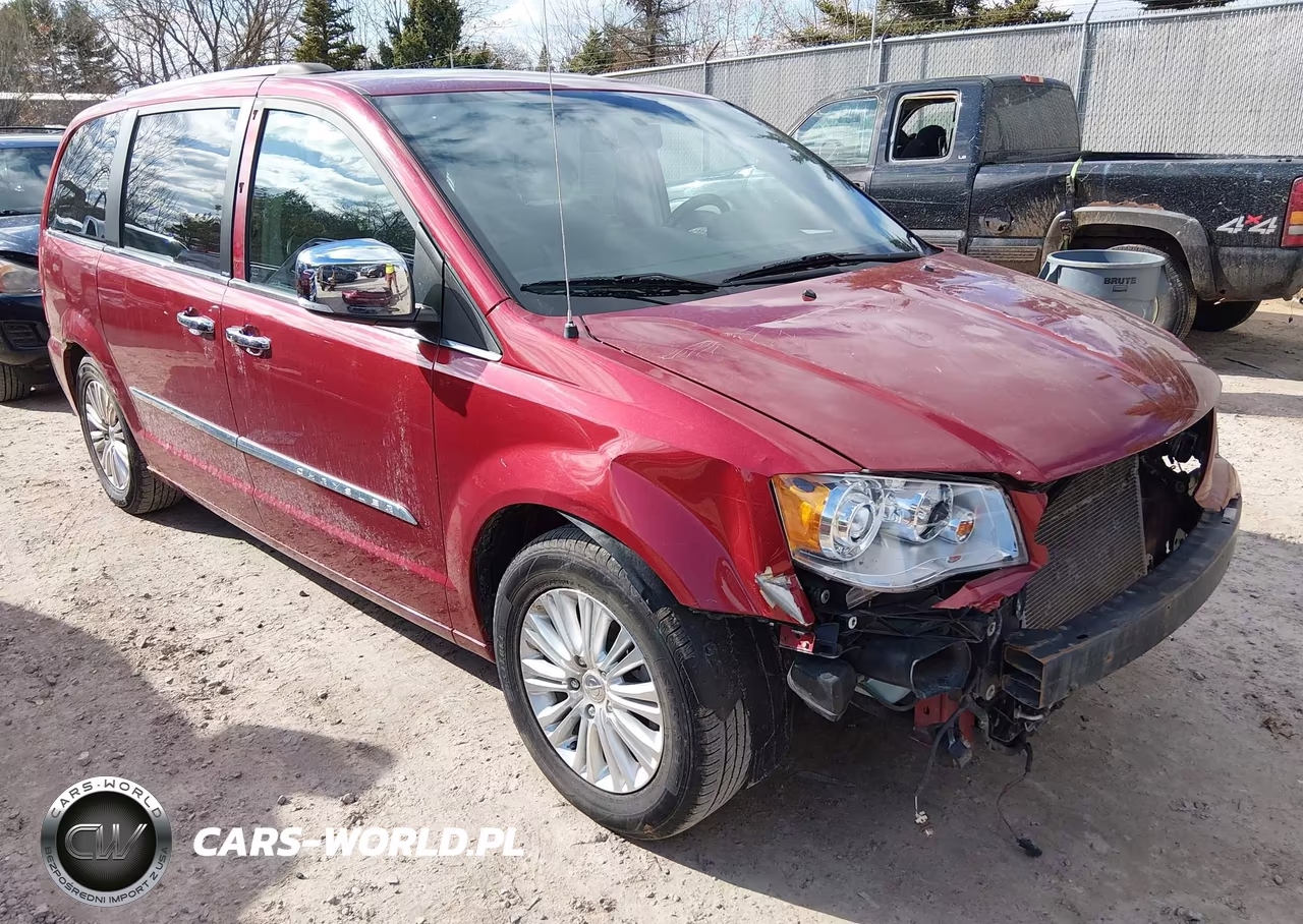 2014 Chrysler Town & Country Limited – zdjęcie 1 z 17