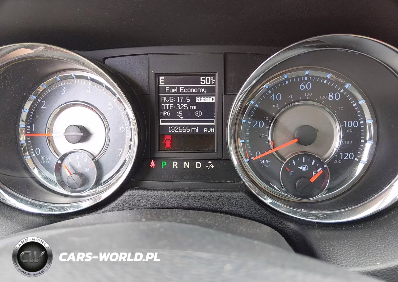 2014 Chrysler Town & Country Limited VIN:2C4RC1GG8ER112615 - 7