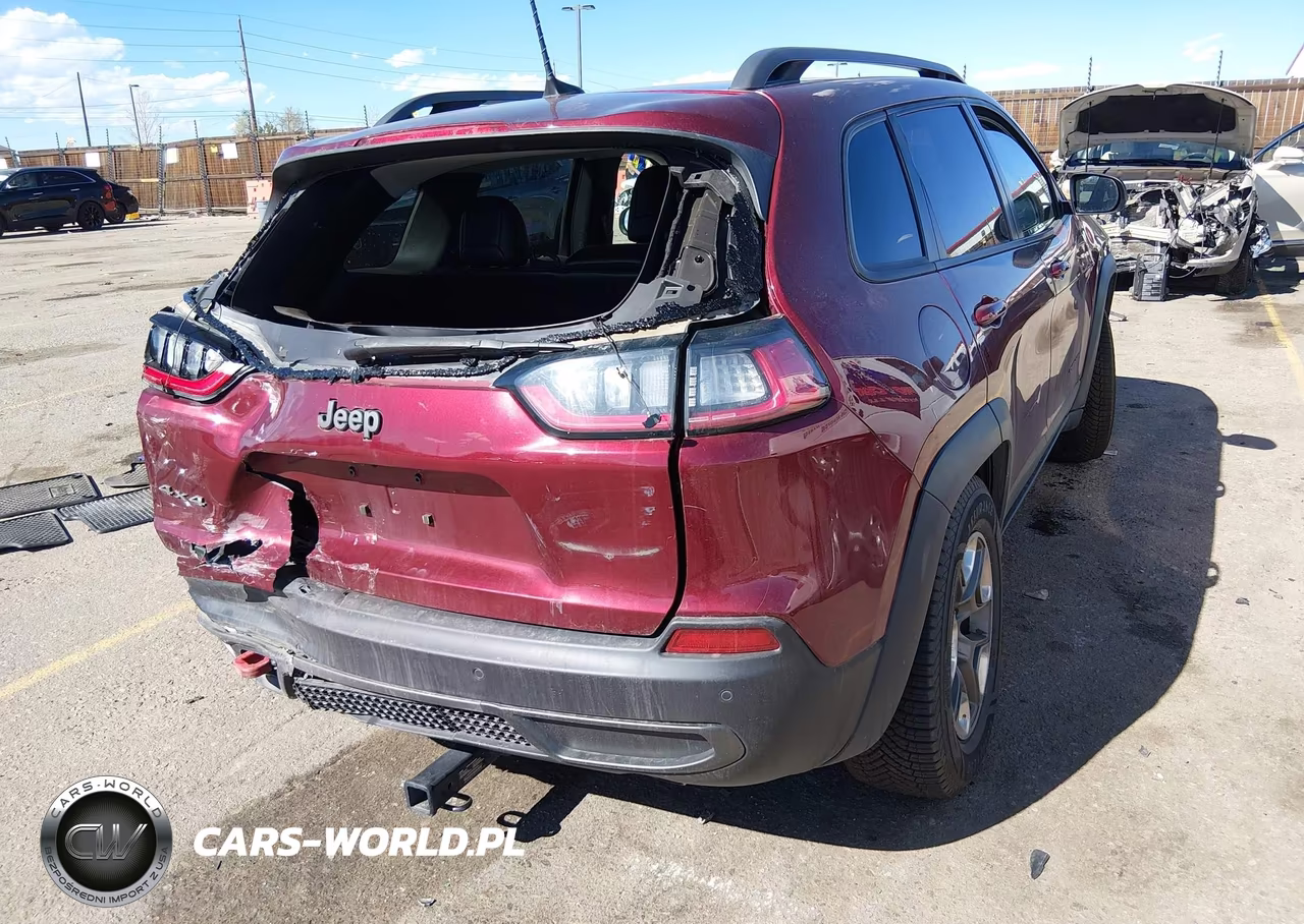 2019 Jeep Cherokee Trailhawk 4X4 VIN:1C4PJMBX2KD361674 - 4