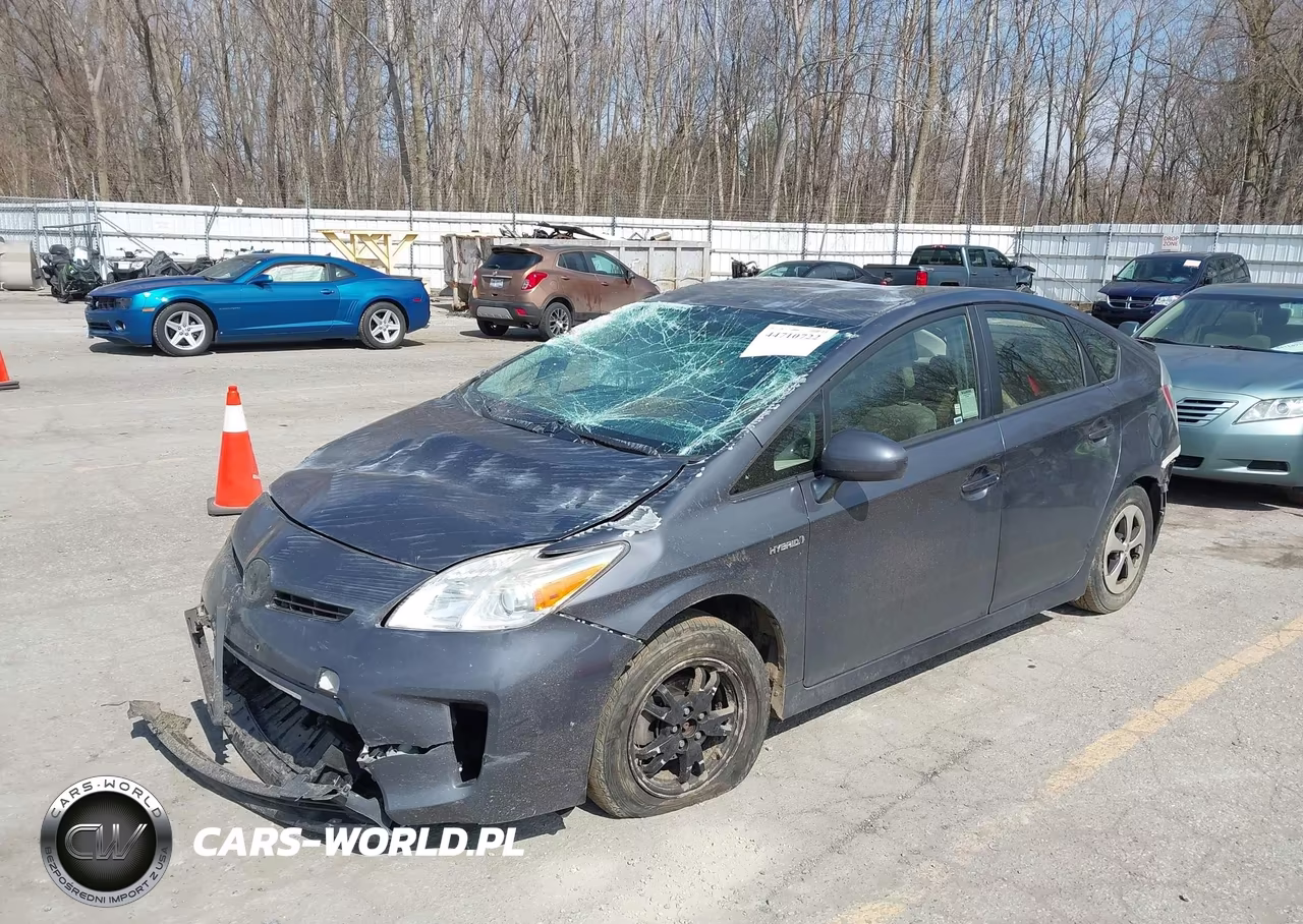 2015 Toyota Prius Two VIN:JTDKN3DUXF1982681 - 2