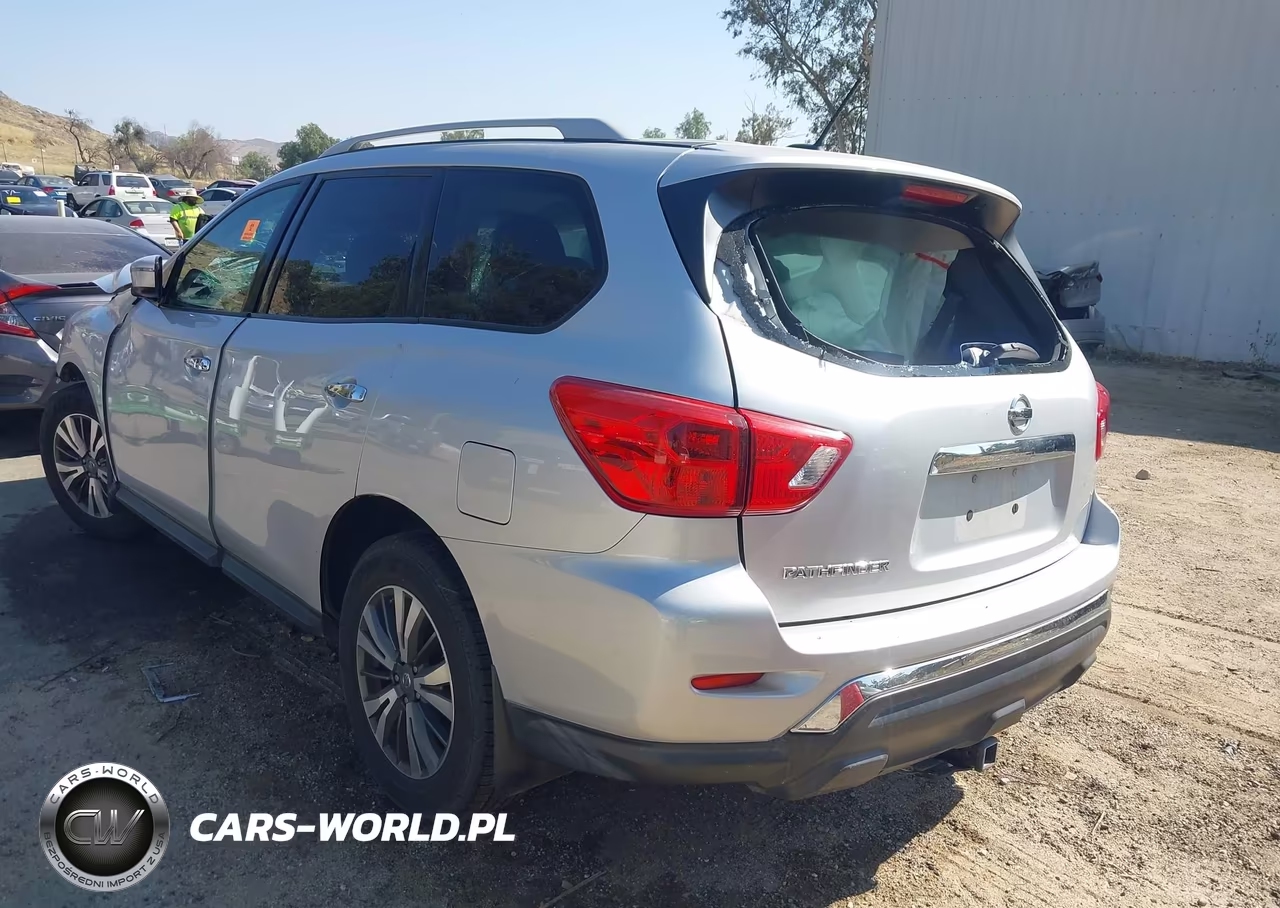 2018 Nissan Pathfinder S VIN:5N1DR2MN9JC663815 - 3