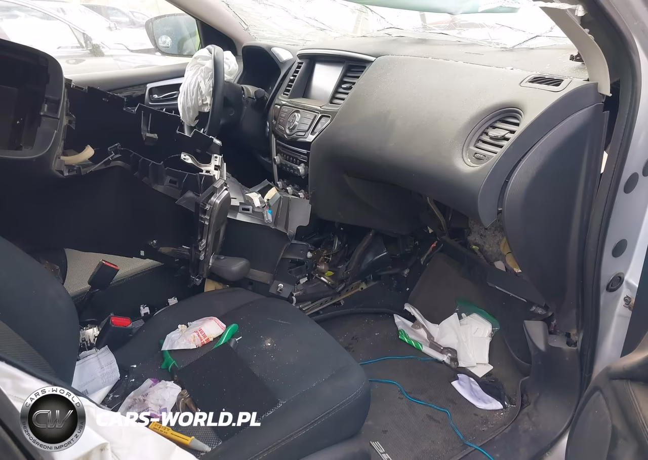 2018 Nissan Pathfinder S VIN:5N1DR2MN9JC663815 - 5