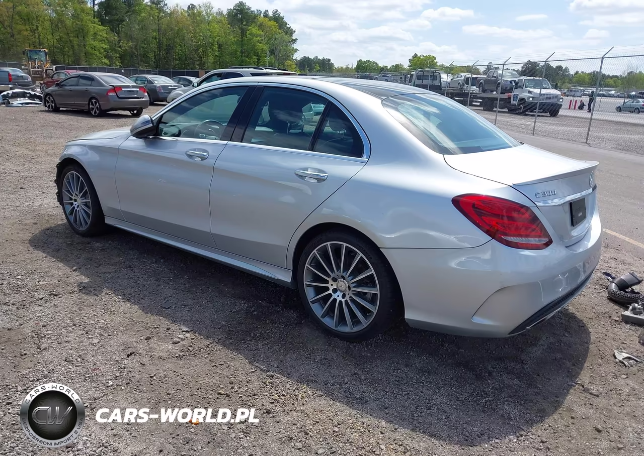 2016 Mercedes-Benz C 300 Sport 4Matic VIN:55SWF4KB1GU100018 - 3