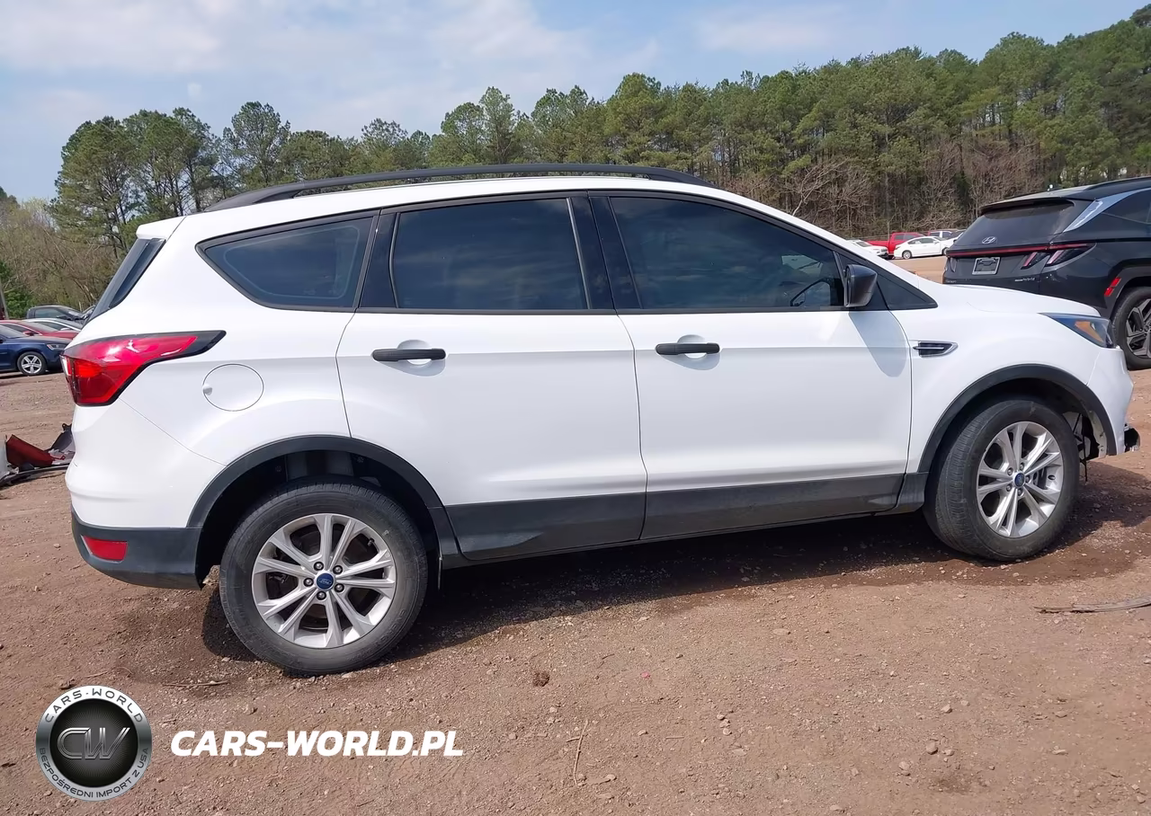 2019 Ford Escape S VIN:1FMCU0F72KUA12096 - 13
