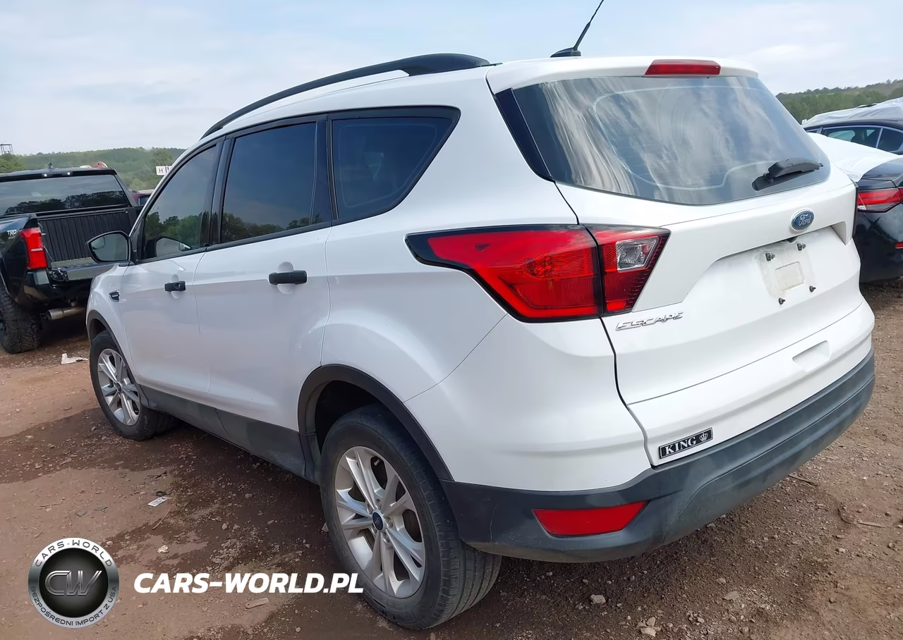 2019 Ford Escape S VIN:1FMCU0F72KUA12096 - 3