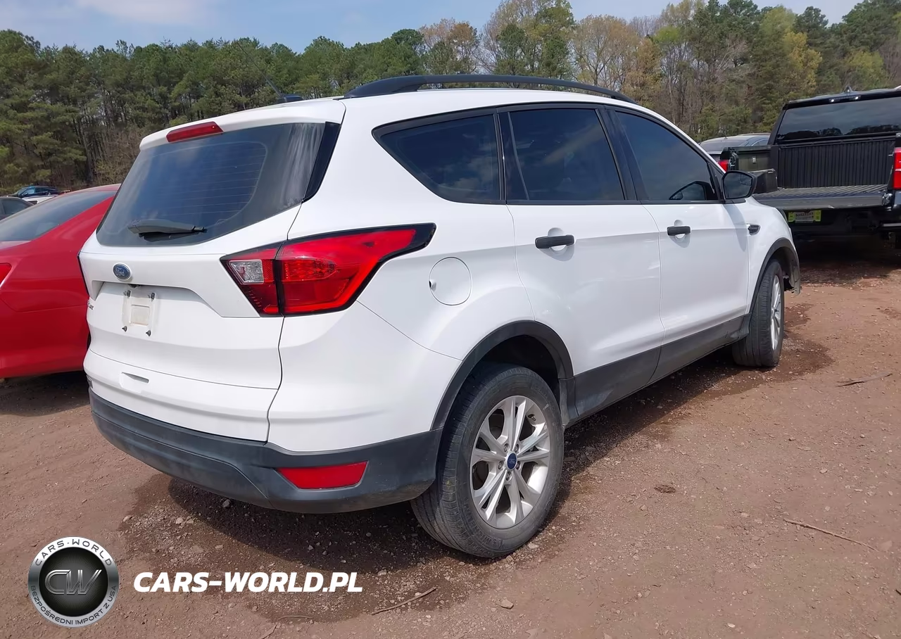 2019 Ford Escape S VIN:1FMCU0F72KUA12096 - 4