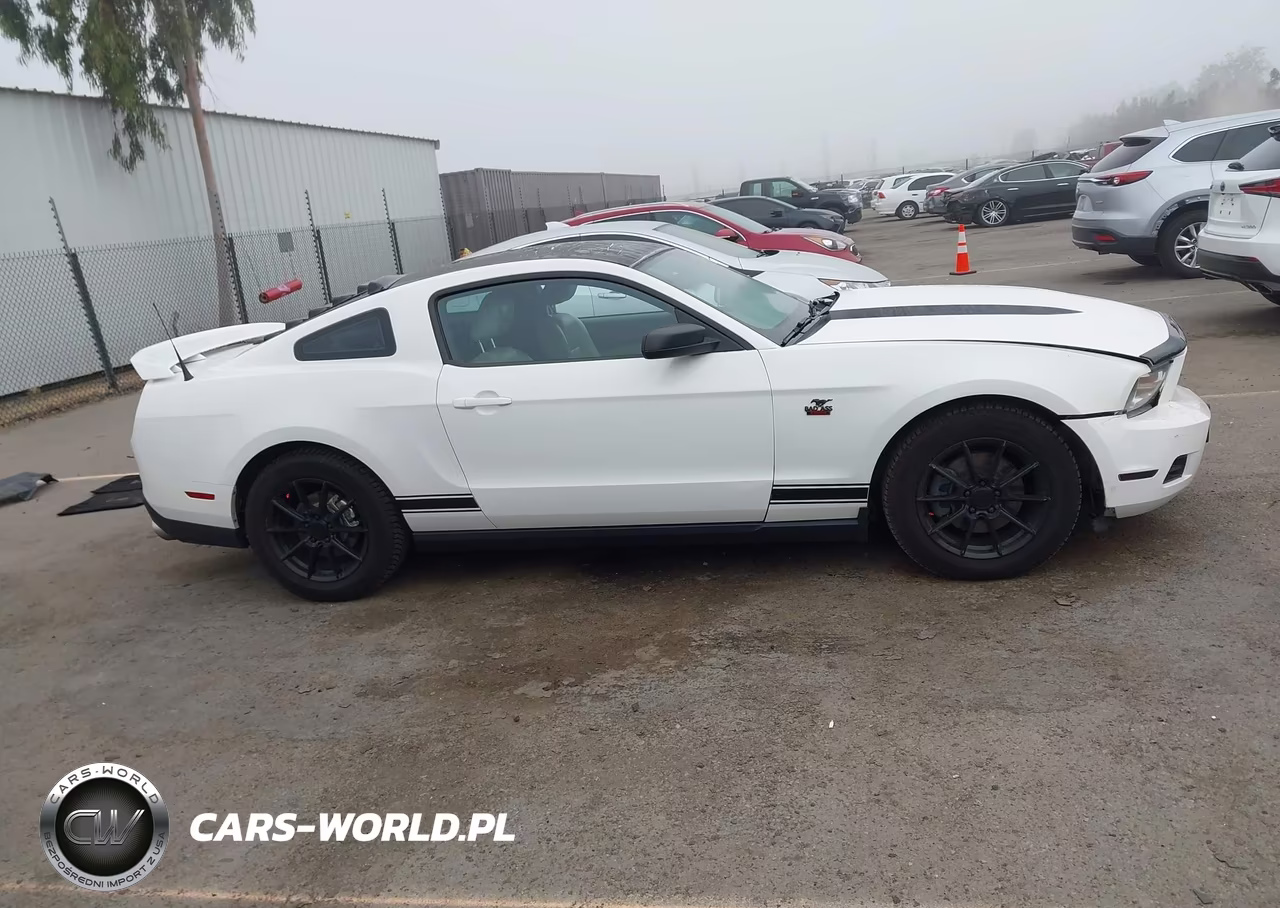 2012 Ford Mustang V6 Premium VIN:1ZVBP8AM2C5212231 - 14