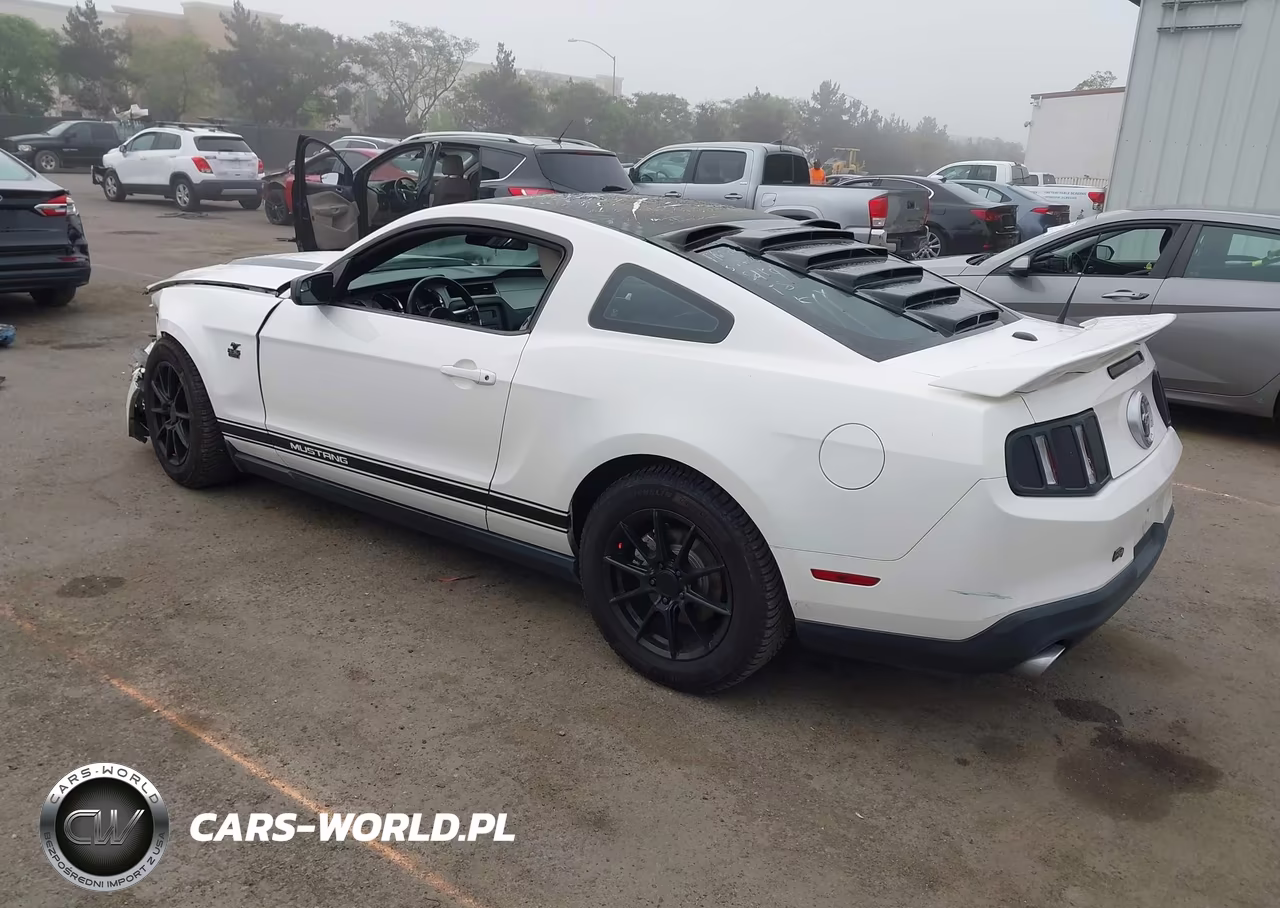 2012 Ford Mustang V6 Premium VIN:1ZVBP8AM2C5212231 - 3