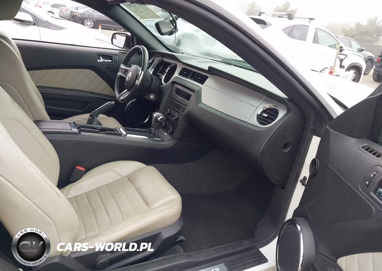 2012 Ford Mustang V6 Premium VIN:1ZVBP8AM2C5212231 - 5