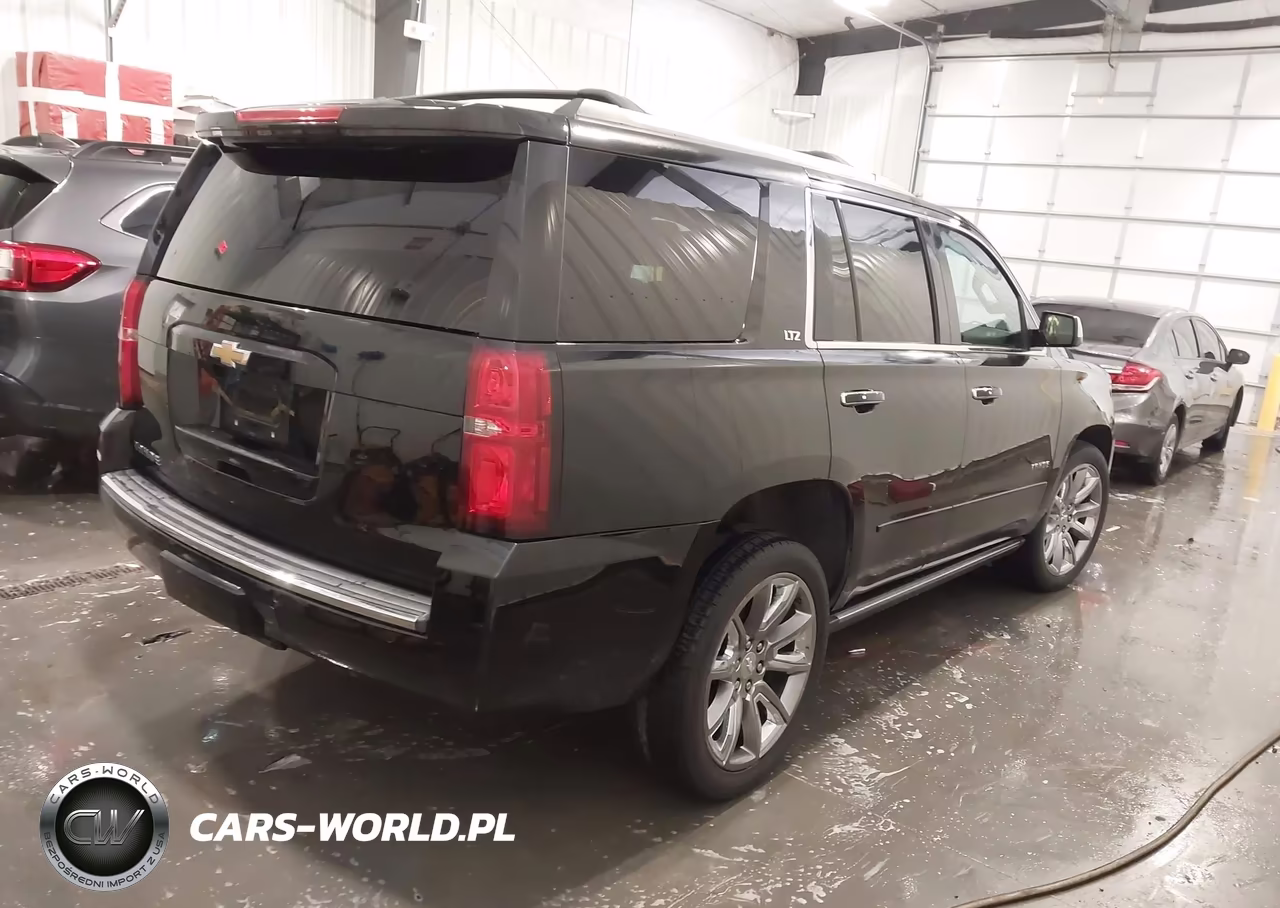 2015 Chevrolet Tahoe Ltz VIN:1GNSKCKC8FR111113 - 4
