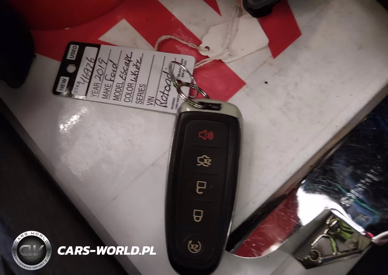 2019 Ford Escape Titanium VIN:1FMCU9J9XKUC29716 - 11