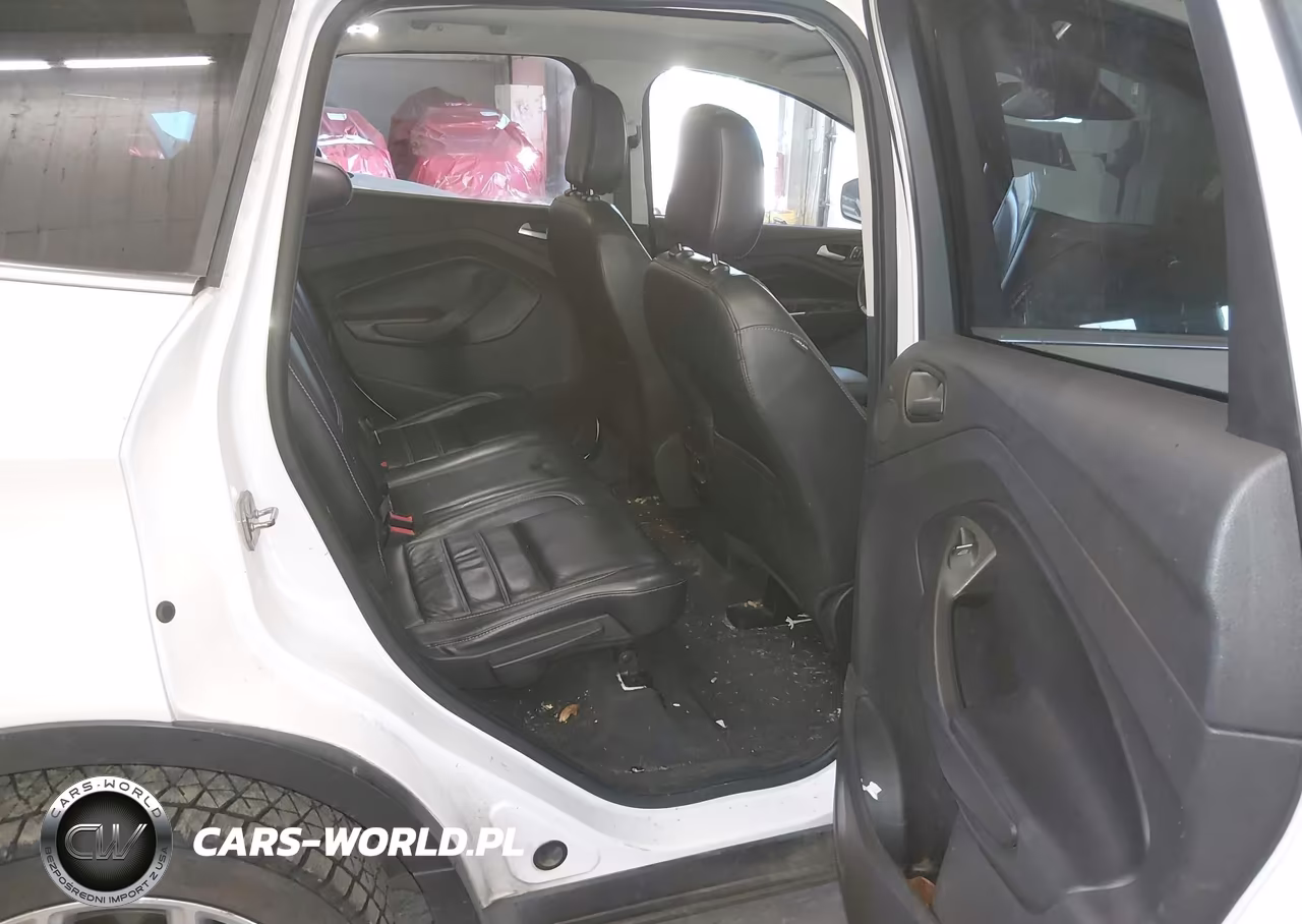 2019 Ford Escape Titanium VIN:1FMCU9J9XKUC29716 - 8