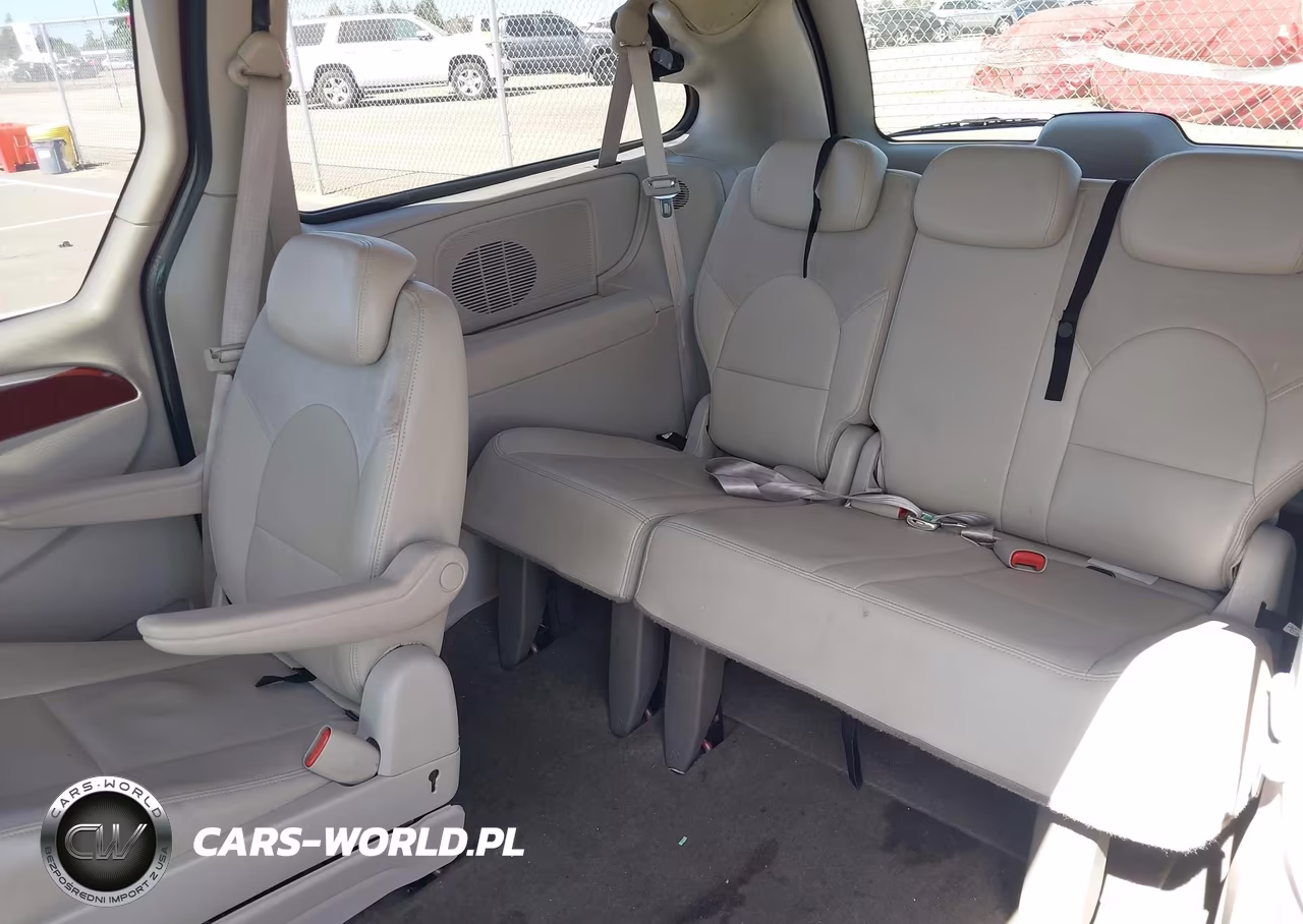 2007 Chrysler Town & Country Limited VIN:2A8GP64L77R144199 - 17