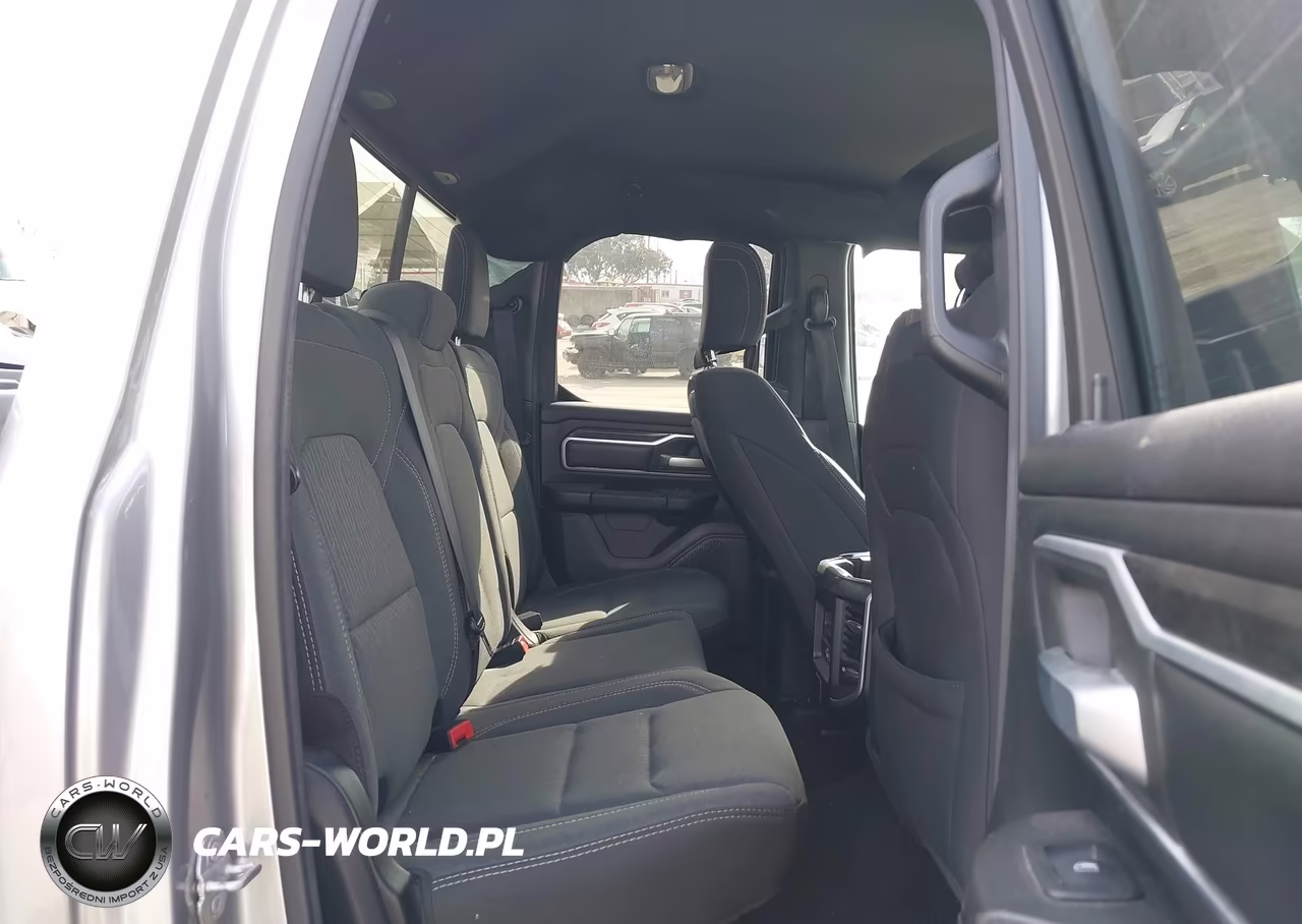 2022 Ram 1500 VIN:1C6RREBT0NN373199 - 8
