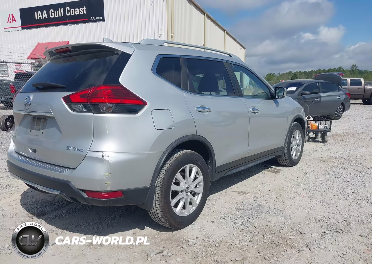 2017 Nissan Rogue Sv VIN:JN8AT2MV1HW016671 - 4