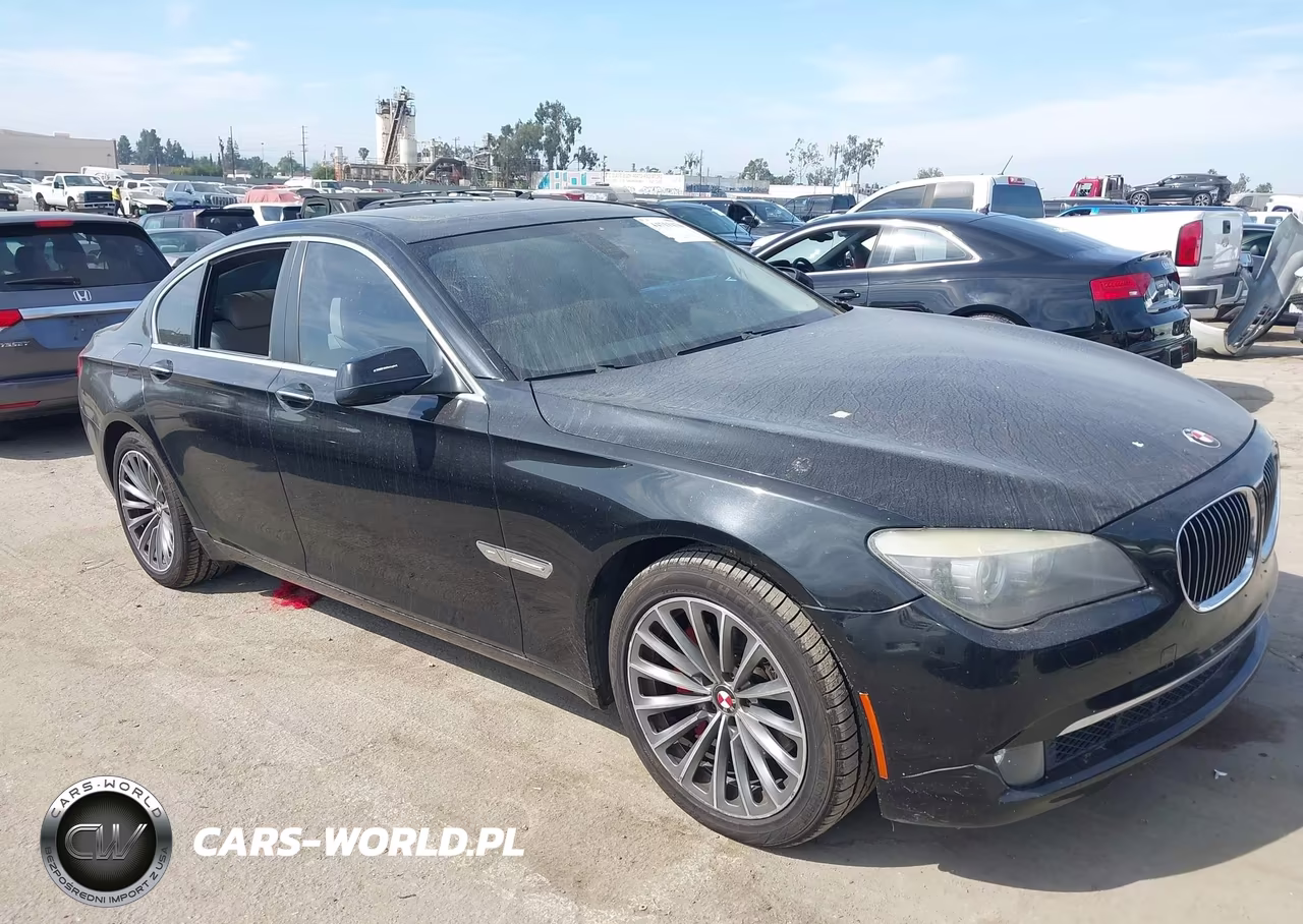 2011 BMW 740I