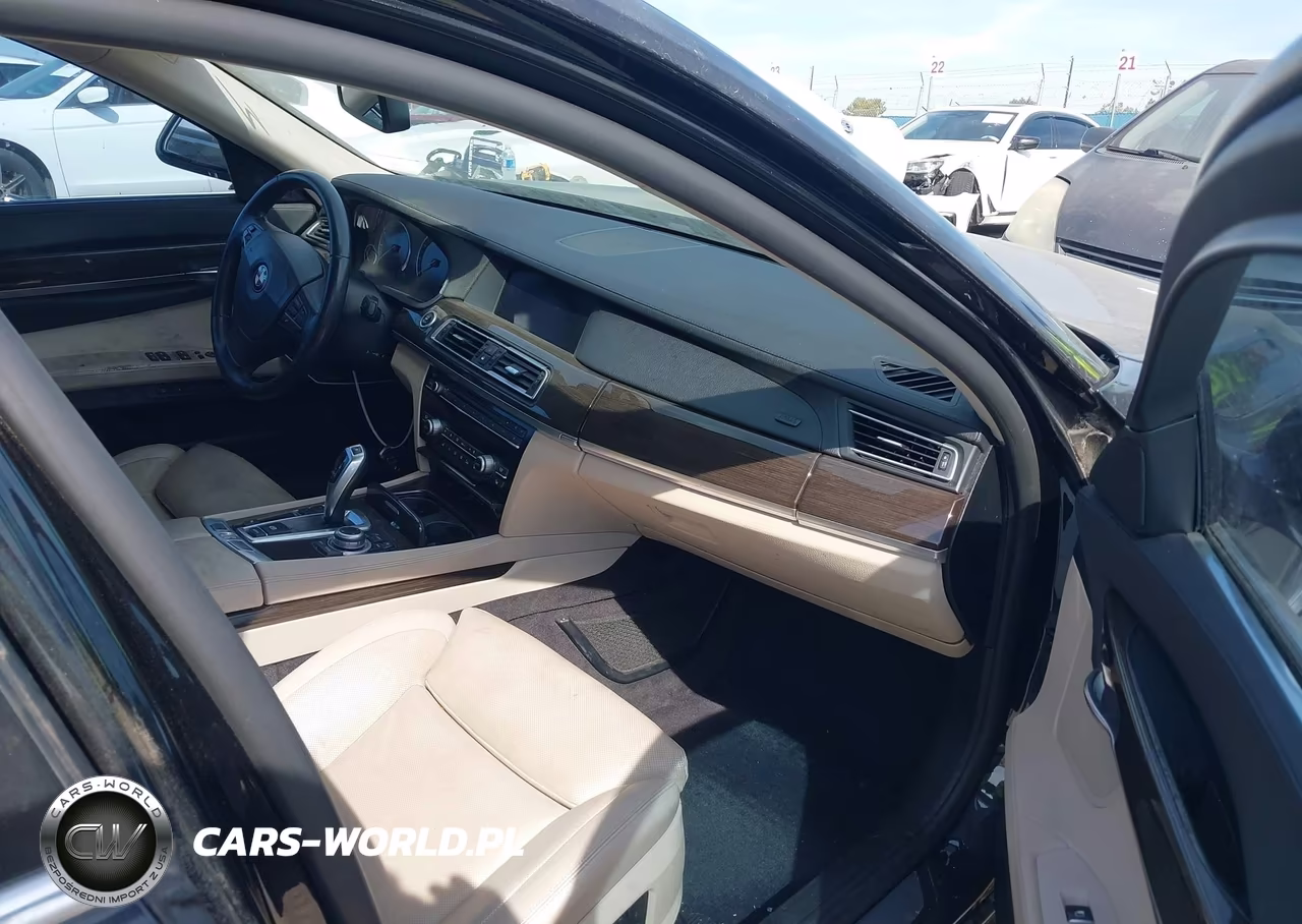 2011 BMW 740I VIN:WBAKA4C5XBC613150 - 5