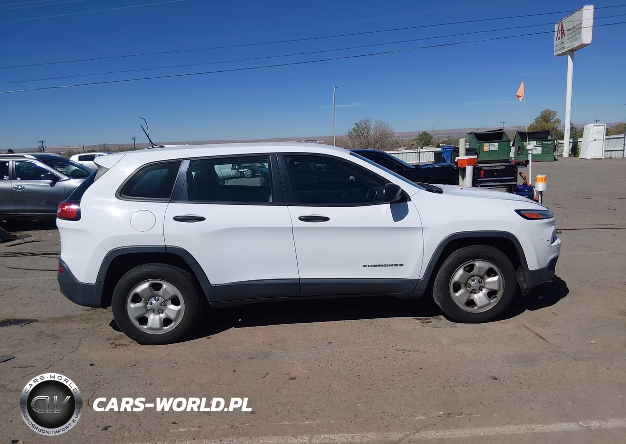 2015 Jeep Cherokee Sport VIN:1C4PJMAB0FW574719 - 14
