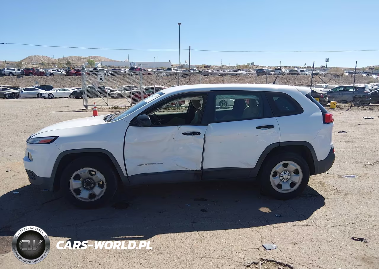 2015 Jeep Cherokee Sport VIN:1C4PJMAB0FW574719 - 15