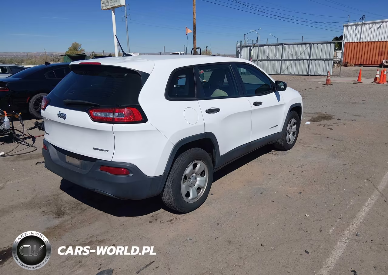 2015 Jeep Cherokee Sport VIN:1C4PJMAB0FW574719 - 4